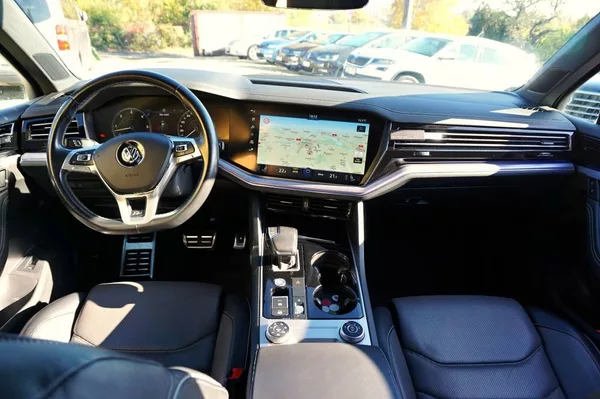 Volkswagen Touareg R-LINE 3,0 TDI V6 210 kW - foto 23