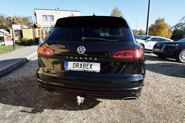 Volkswagen Touareg R-LINE 3,0 TDI V6 210 kW - foto 6