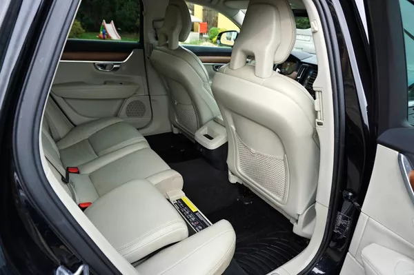 Volvo V90 INSCRIPTION POLESTAR 2,0 D5 17 - foto 21