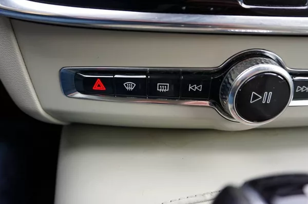 Volvo V90 INSCRIPTION POLESTAR 2,0 D5 17 - foto 32