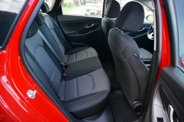 Hyundai I30 1,6 CRDI - foto 10
