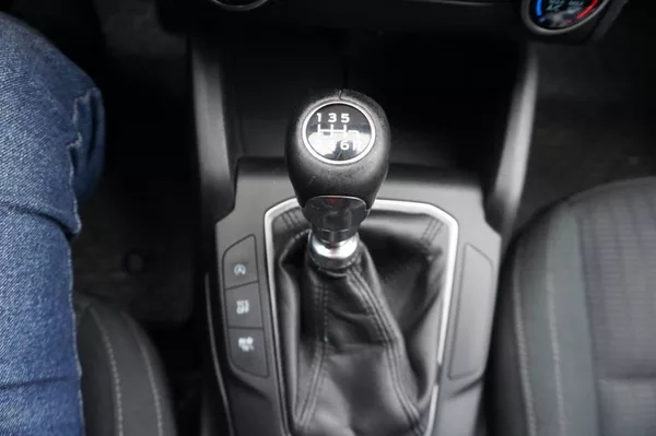 Ford Focus Fucus 1,0 92KW - foto 19