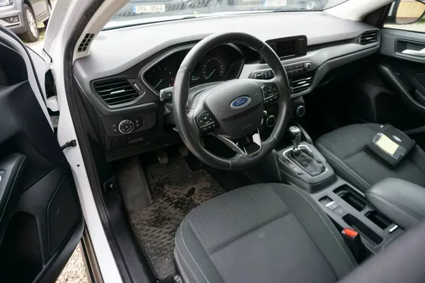 Ford Focus Fucus 1,0 92KW - foto 6
