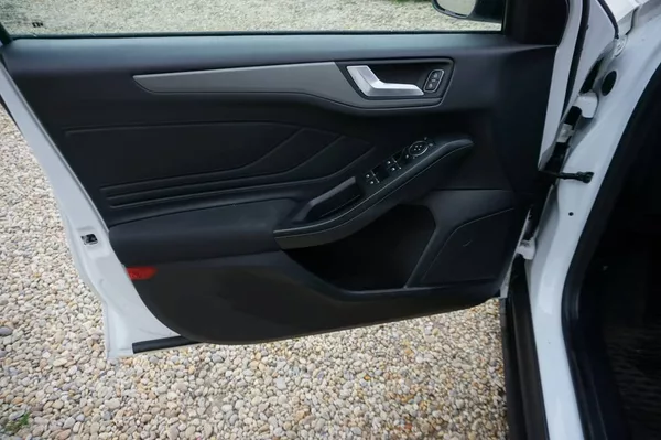 Ford Focus Fucus 1,0 92KW - foto 7
