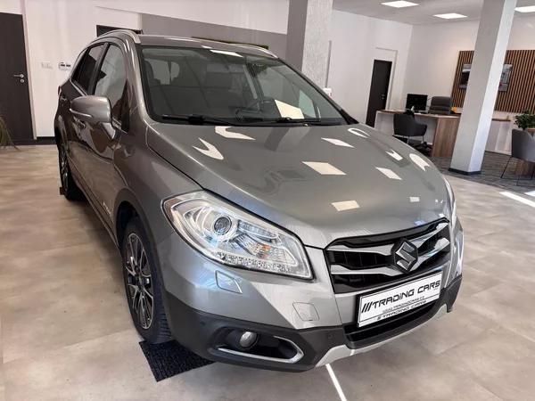 Suzuki SX4 S-Cross Comfort+ 4x4 Navigace /Xenony