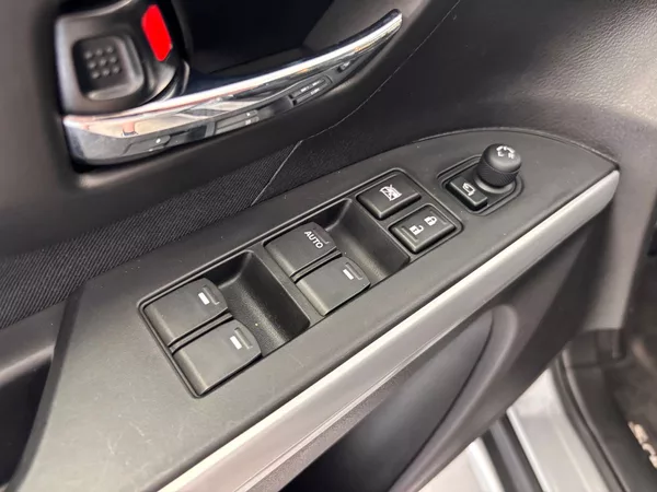 Suzuki SX4 S-Cross Comfort+ 4x4 Navigace /Xenony - foto 18