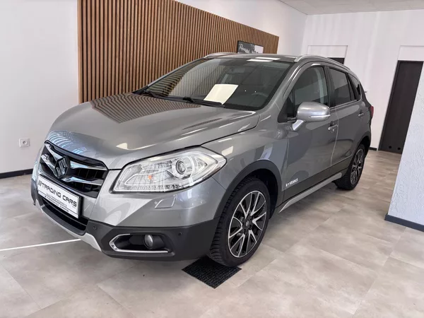 Suzuki SX4 S-Cross Comfort+ 4x4 Navigace /Xenony - foto 3