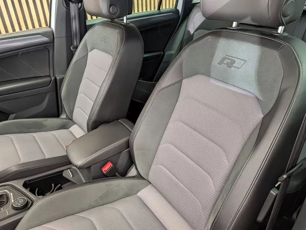 Volkswagen Tiguan 2.0 TDI 4X4 R-LINE - foto 15