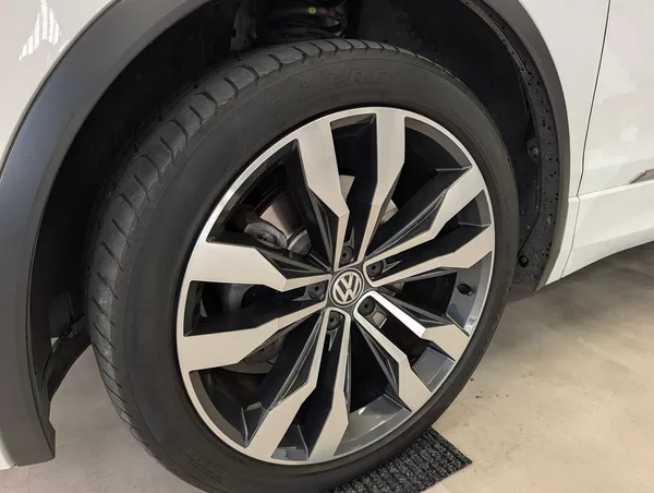 Volkswagen Tiguan 2.0 TDI 4X4 R-LINE - foto 5