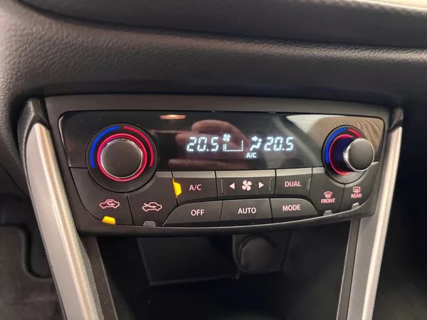 Suzuki SX4 S-Cross Comfort+ 4x4 Navigace /Xenony - foto 15