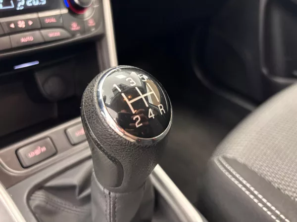 Suzuki SX4 S-Cross Comfort+ 4x4 Navigace /Xenony - foto 16