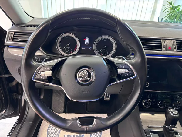Škoda Superb Scout 4X4 2.0 TDI 147kw - foto 15