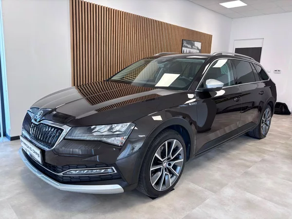 Škoda Superb Scout 4X4 2.0 TDI 147kw - foto 3