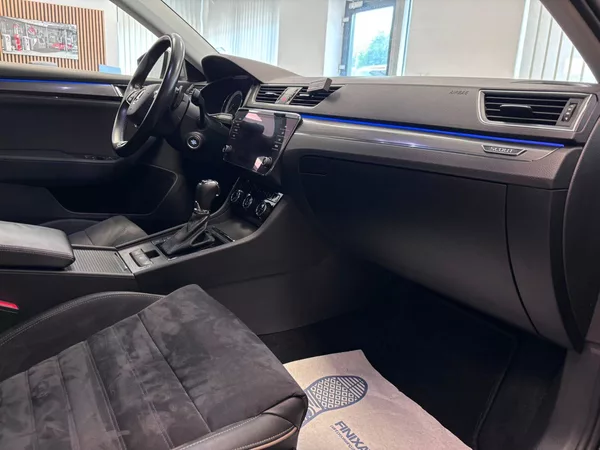 Škoda Superb Scout 4X4 2.0 TDI 147kw - foto 30