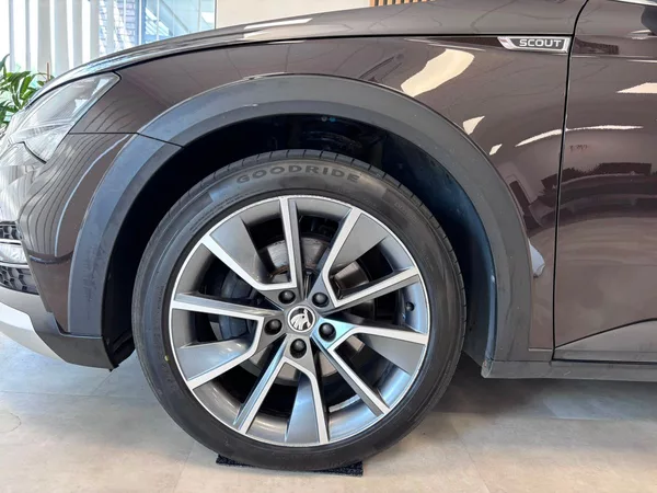 Škoda Superb Scout 4X4 2.0 TDI 147kw - foto 5