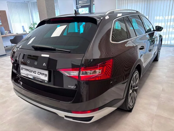 Škoda Superb Scout 4X4 2.0 TDI 147kw - foto 9