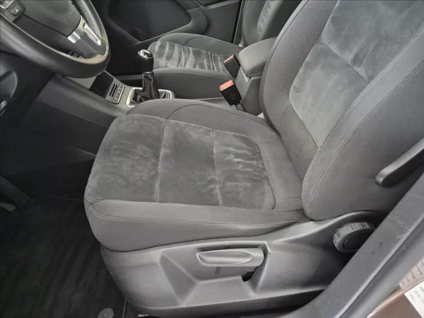 Volkswagen Tiguan TDI 4 MOTION R-Line - foto 12