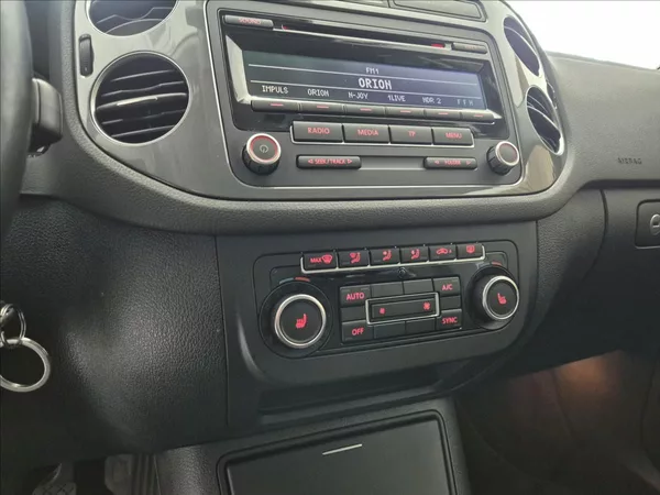 Volkswagen Tiguan TDI 4 MOTION R-Line - foto 16