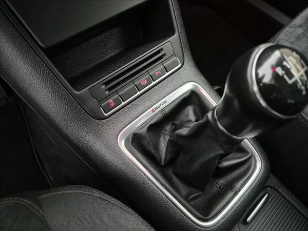 Volkswagen Tiguan TDI 4 MOTION R-Line - foto 18