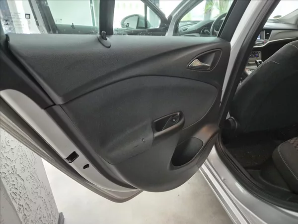 Opel Astra CDTi 81kW Excite ST - foto 21