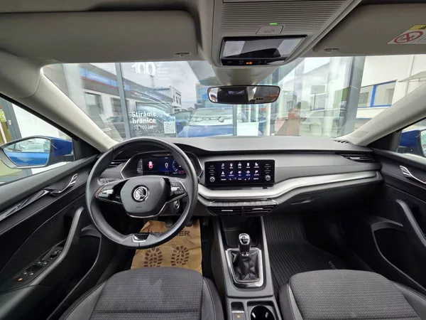 Škoda Octavia 1.5 TSI Ambiente - foto 11