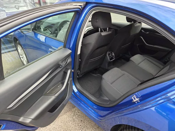 Škoda Octavia 1.5 TSI Ambiente - foto 22