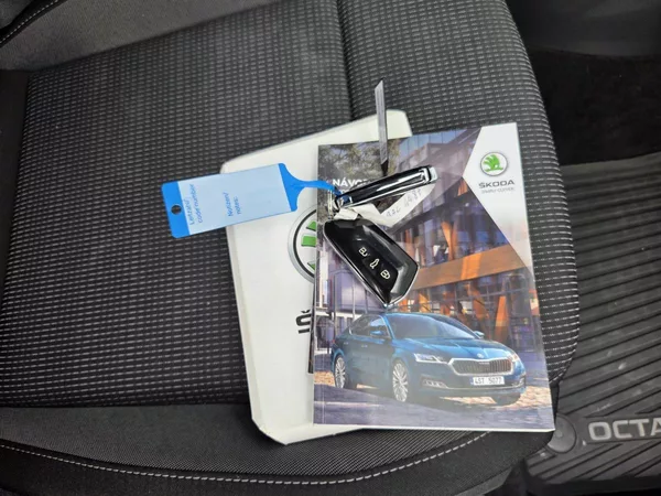Škoda Octavia 1.5 TSI Ambiente - foto 31