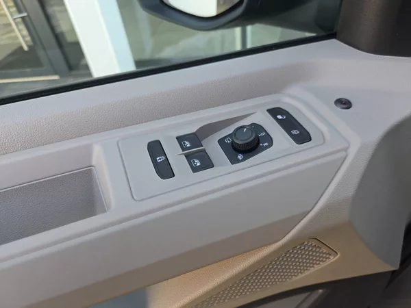 Volkswagen Multivan 2.0 TDI DSG BULLI - foto 11
