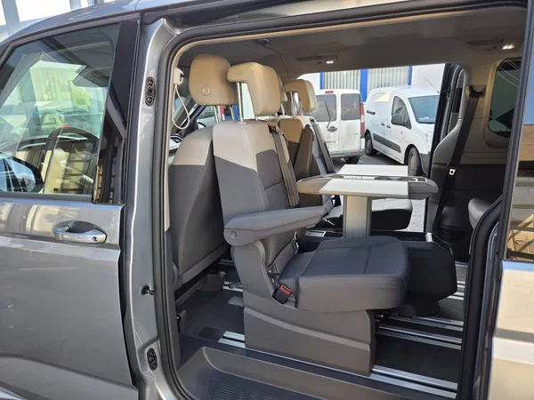 Volkswagen Multivan 2.0 TDI DSG BULLI - foto 29