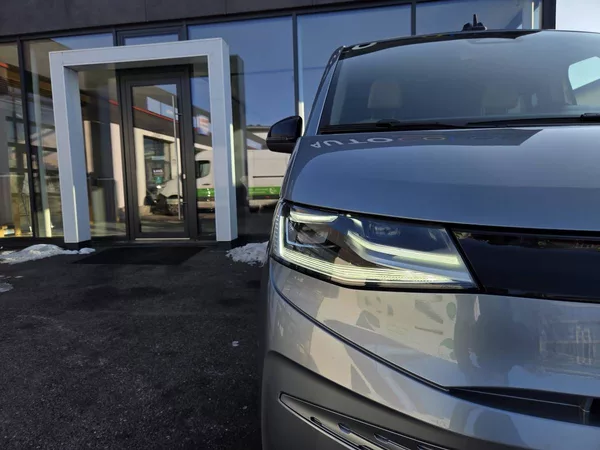 Volkswagen Multivan 2.0 TDI DSG BULLI - foto 10