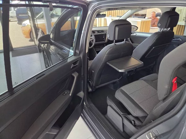 Volkswagen Touran 1.5 TSI DSG 7míst PEOPLE - foto 10