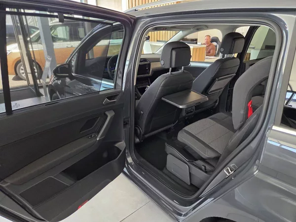 Volkswagen Touran 1.5 TSI DSG 7míst PEOPLE - foto 11