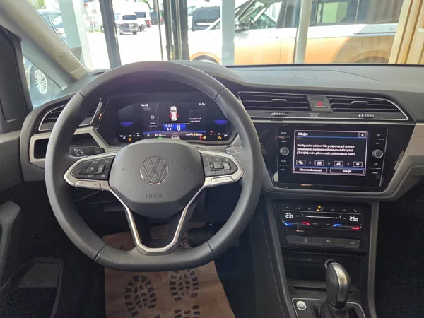 Volkswagen Touran 1.5 TSI DSG 7míst PEOPLE - foto 16