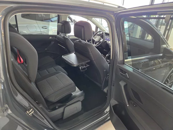 Volkswagen Touran 1.5 TSI DSG 7míst PEOPLE - foto 26