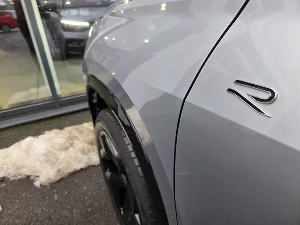Volkswagen Tayron R-line 2.0 TDI 142 kW 4M DSG 7 - foto 19