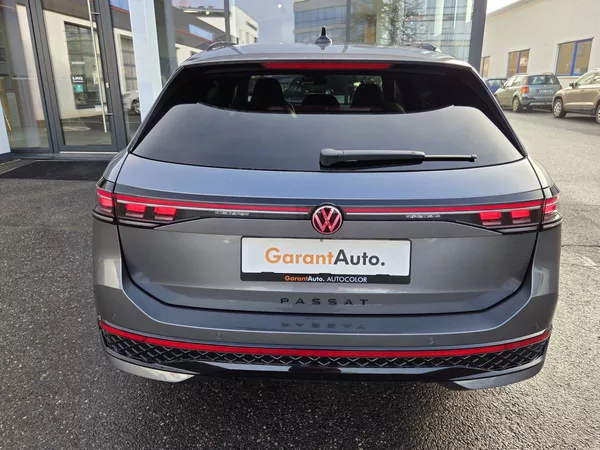 Volkswagen Passat Variant R-Line 2.0 TDI BlackStyle - foto 3