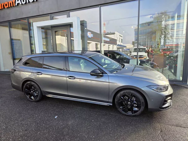 Volkswagen Passat Variant R-Line 2.0 TDI BlackStyle - foto 5