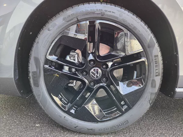 Volkswagen Passat Variant R-Line 2.0 TDI BlackStyle - foto 50