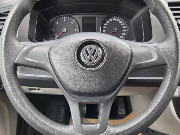 Volkswagen Transporter 2.0 TDI 9 míst - foto 11