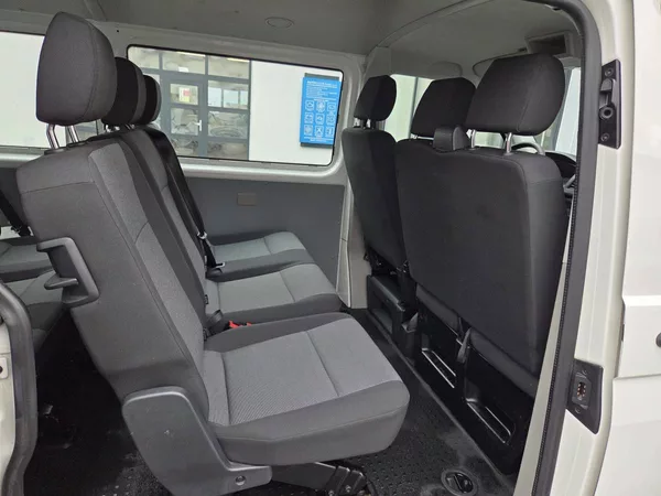Volkswagen Transporter 2.0 TDI 9 míst - foto 19