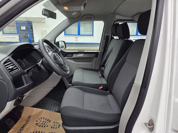 Volkswagen Transporter 2.0 TDI 9 míst - foto 6