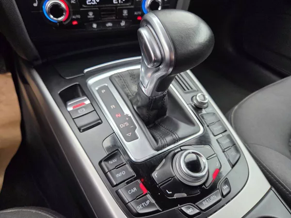 Audi A4 Avant 2.0 TDI DSG - foto 18