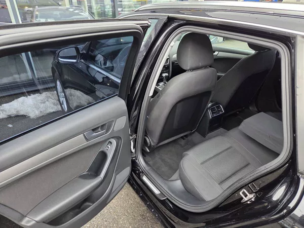 Audi A4 Avant 2.0 TDI DSG - foto 20