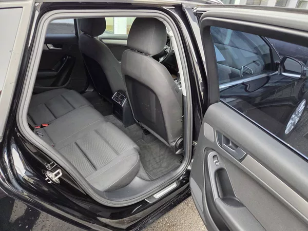 Audi A4 Avant 2.0 TDI DSG - foto 24