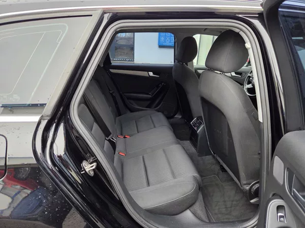 Audi A4 Avant 2.0 TDI DSG - foto 25