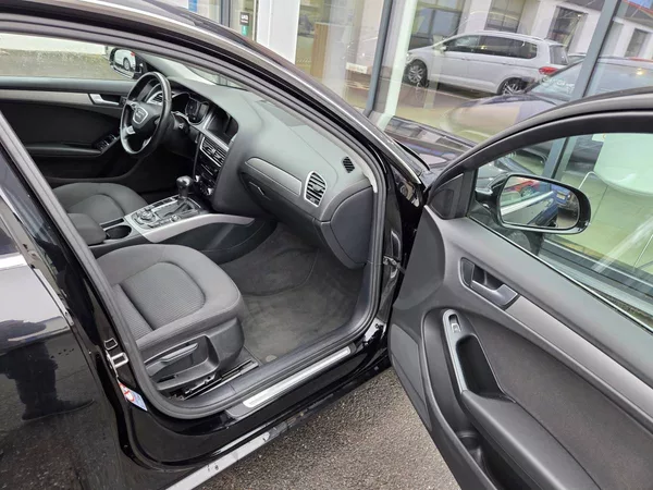 Audi A4 Avant 2.0 TDI DSG - foto 26