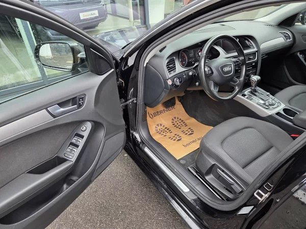 Audi A4 Avant 2.0 TDI DSG - foto 4