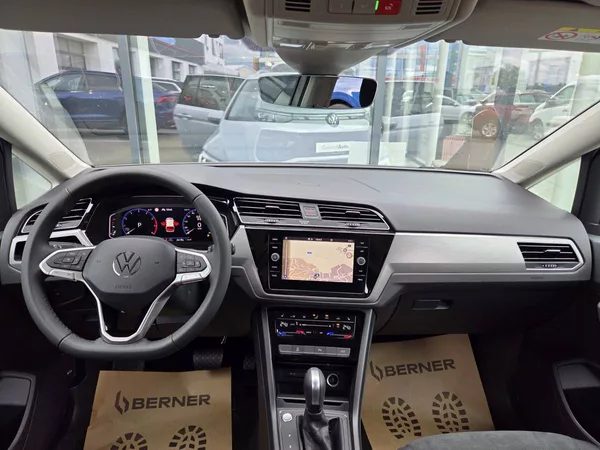 Volkswagen Touran 1.5 TSI DSG 7míst - foto 14