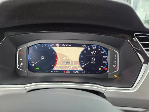 Volkswagen Touran 1.5 TSI DSG 7míst - foto 18