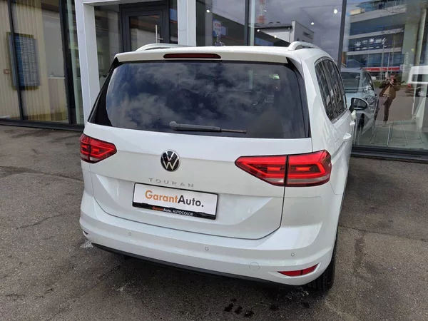 Volkswagen Touran 1.5 TSI DSG 7míst - foto 3